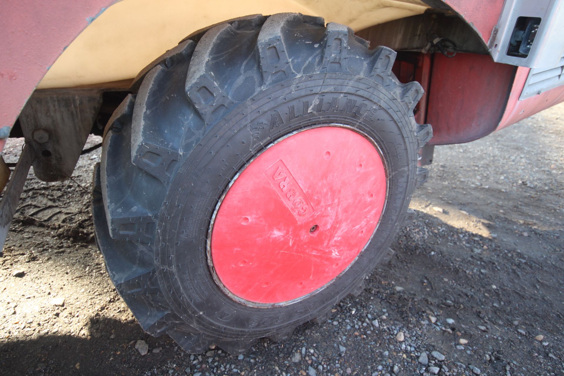 Tifone Cobra 2000 Interceptor 4WD 4WS self-propelled Line sprayer. 2013. Showing 1,161 hours. - Image 51 of 66