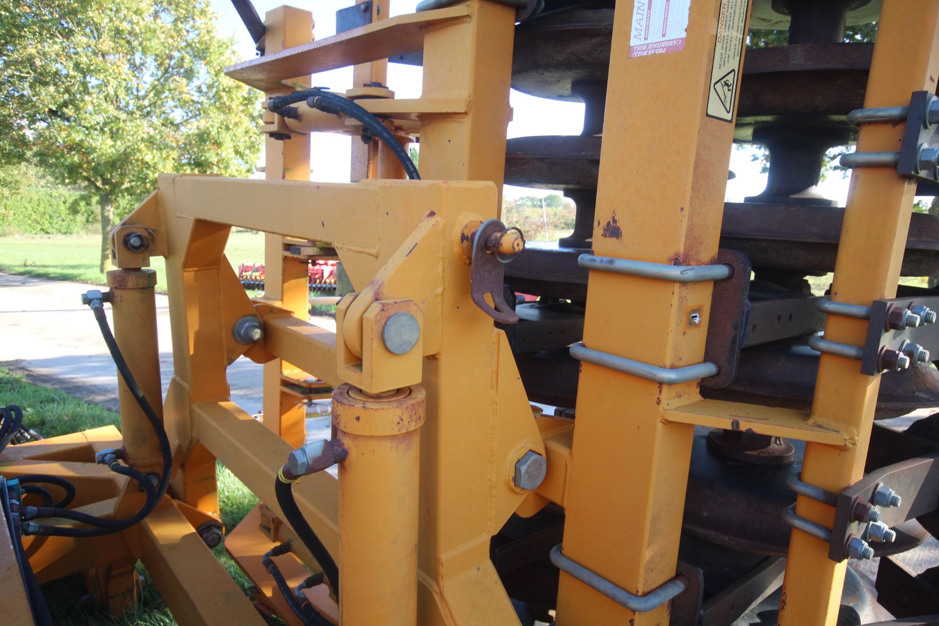 Simba 4.6m hydraulic folding Cultipress. Serial number 99970051. Comprising two rows of rigid leg - Image 22 of 48