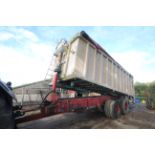 **UPDATED DESCRIPTION** c.18-20T twin axle lorry conversion tipping trailer. With Wilcox former