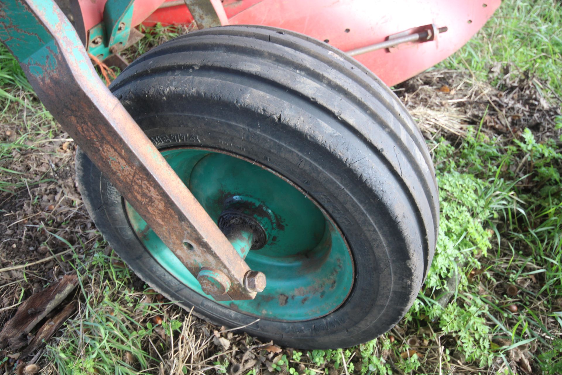 Kverneland LB85 5+1F reversible plough. 85/300/28/HD. With 300HP headstock, 28 bodies, tungsten - Image 23 of 31