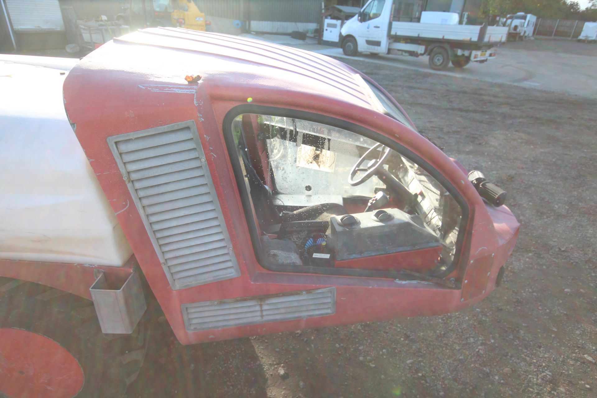 Tifone Cobra 2000 Interceptor 4WD 4WS self-propelled Line sprayer. 2013. Showing 1,161 hours. - Image 55 of 66