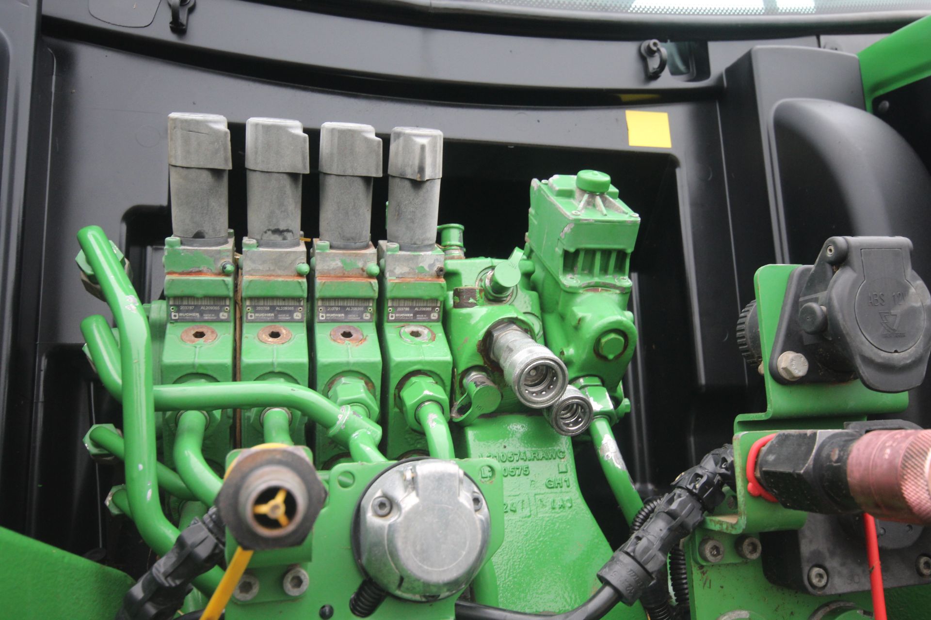 John Deere 6215R 4WD tractor. Registration CX18 WTV. Date of first registration 17/05/2018. Serial - Image 43 of 116