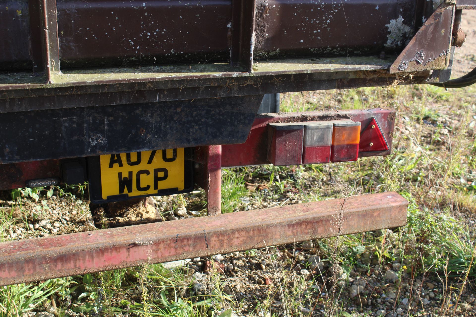 Don-Bur 21ft twin axle ex-drag livestock trailer. 1998. With two deck fully lifting body, air - Image 42 of 93