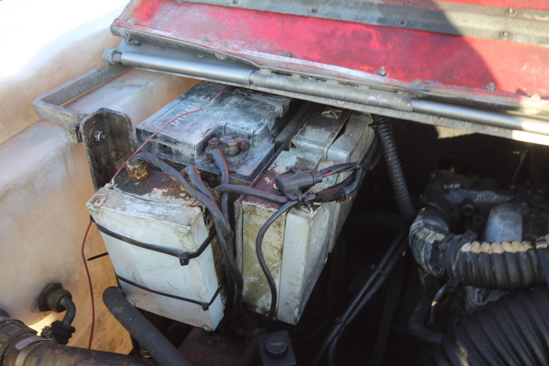 Tifone Cobra 2000 Interceptor 4WD 4WS self-propelled Line sprayer. 2013. Showing 1,161 hours. - Image 40 of 66