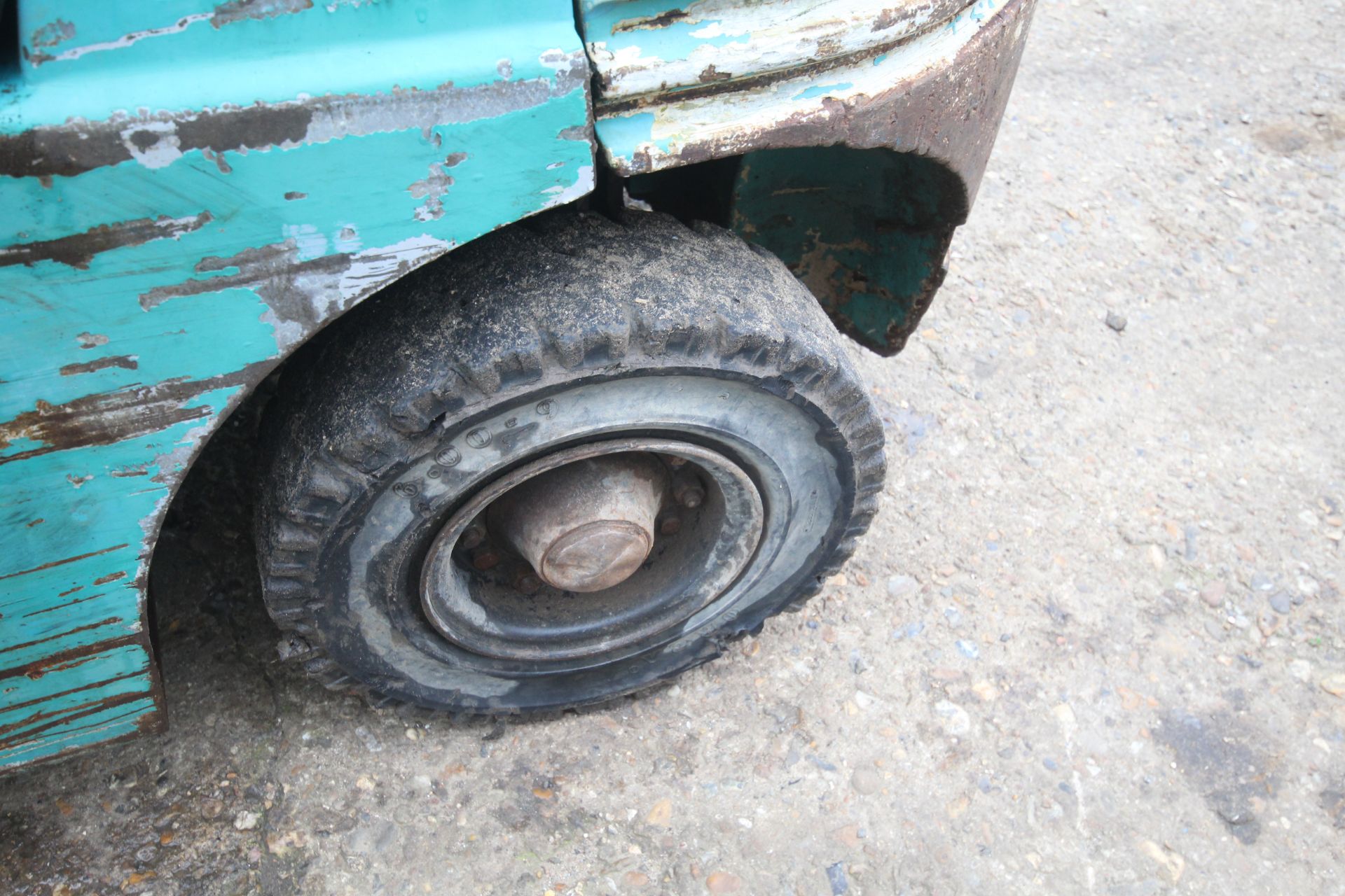 **UPDATED DESCRIPTION** Artison FD25 2.5T diesel masted forklift. With side shift. V **TO BE - Image 20 of 41