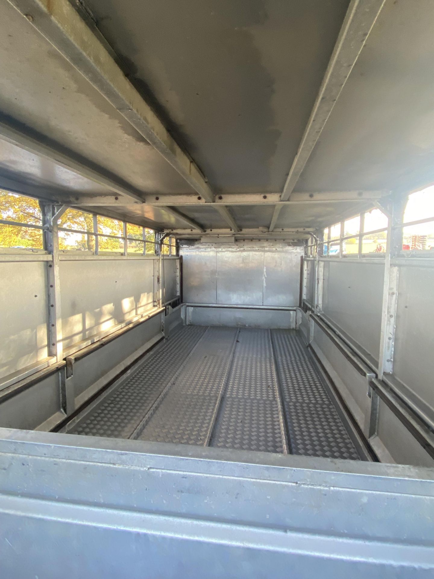 Don-Bur 21ft twin axle ex-drag livestock trailer. 1998. With two deck fully lifting body, air - Image 65 of 93