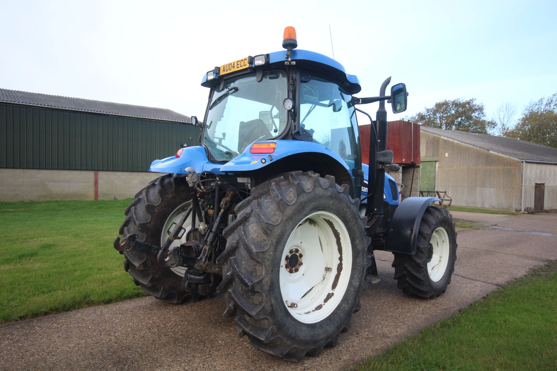 New Holland TS125A 4WD tractor. Registration AU04 ECC. Date of first registration 01/03/2004. 5, - Image 5 of 107