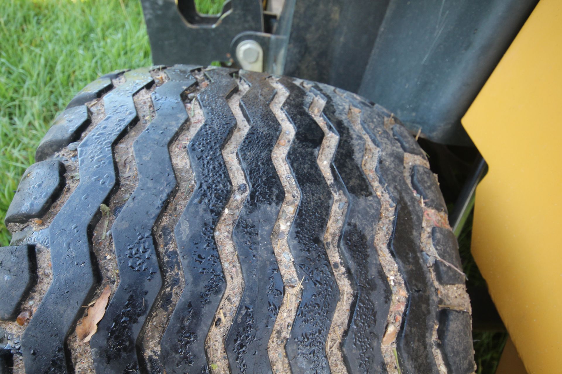 Tanco Autowrap 1418S static automatic bale wrapper. Bale count 39,497. 3,257 hours. With self- - Image 28 of 32