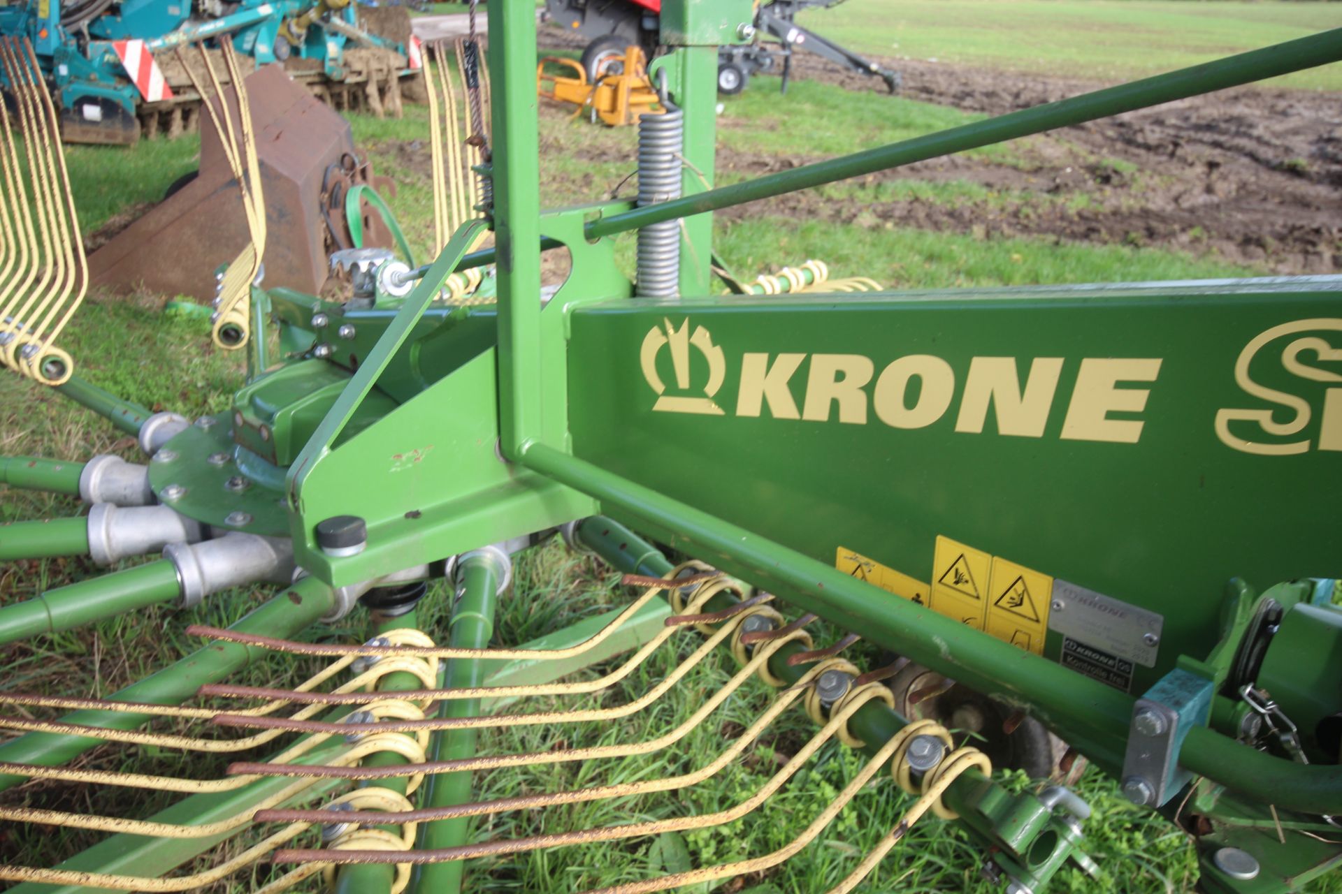 Krone Swadro 46 4.6m single rotor mounted rake. 2019. Owned from new. V - Image 11 of 26