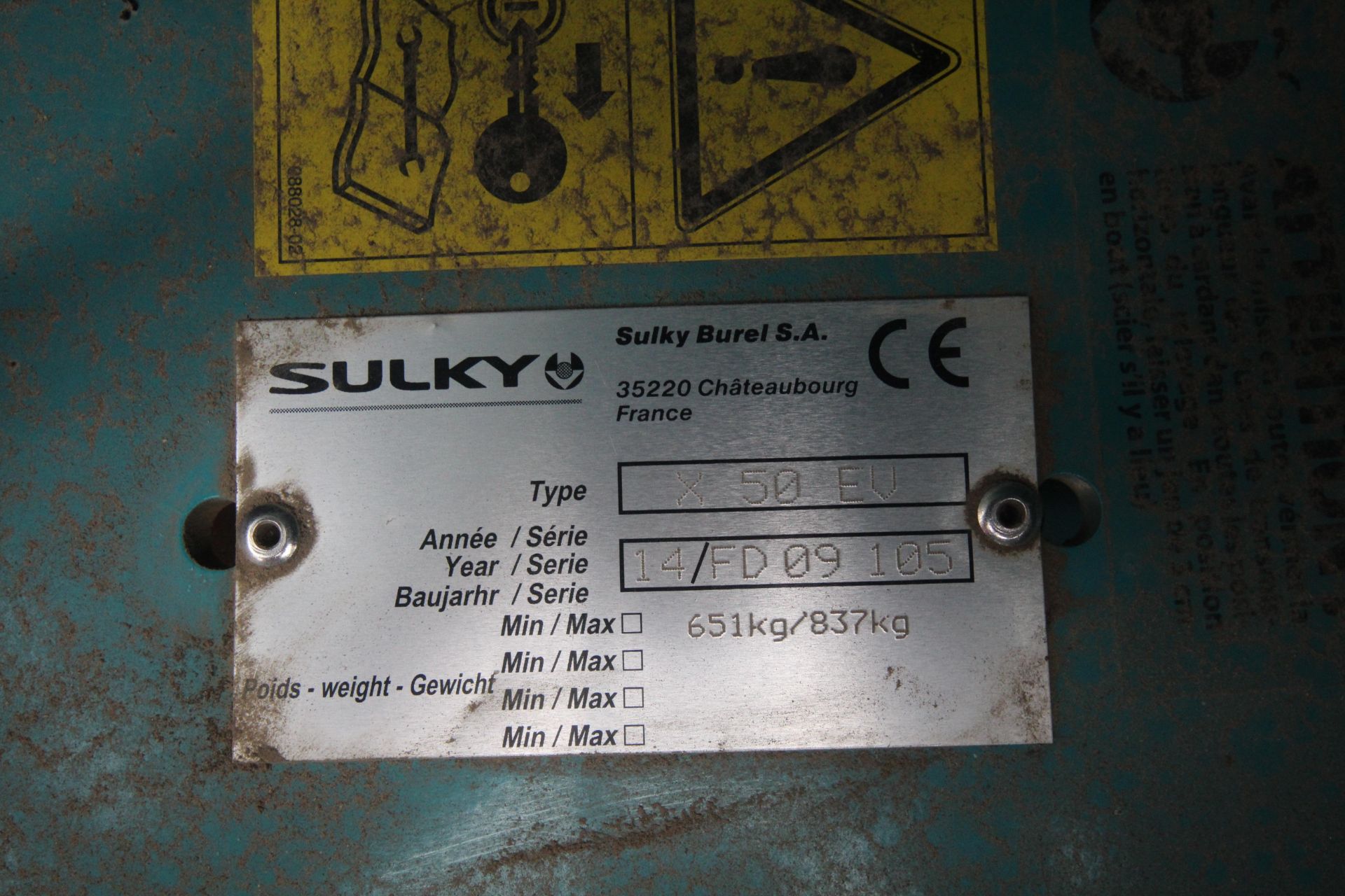 **UPDATED DESCRIPTION** Reco Sulky X50 Econov 4T twin disc fertiliser spreader. 2014. With hopper - Image 24 of 25