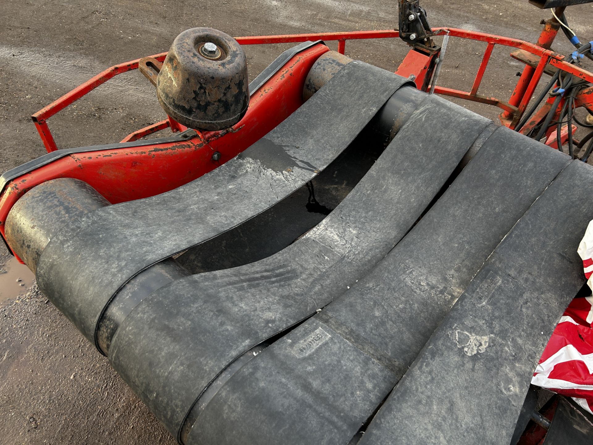 Lawrence Edward Supa-Pac remote control and automatic static linkage mounted hydraulic driven bale - Image 13 of 18