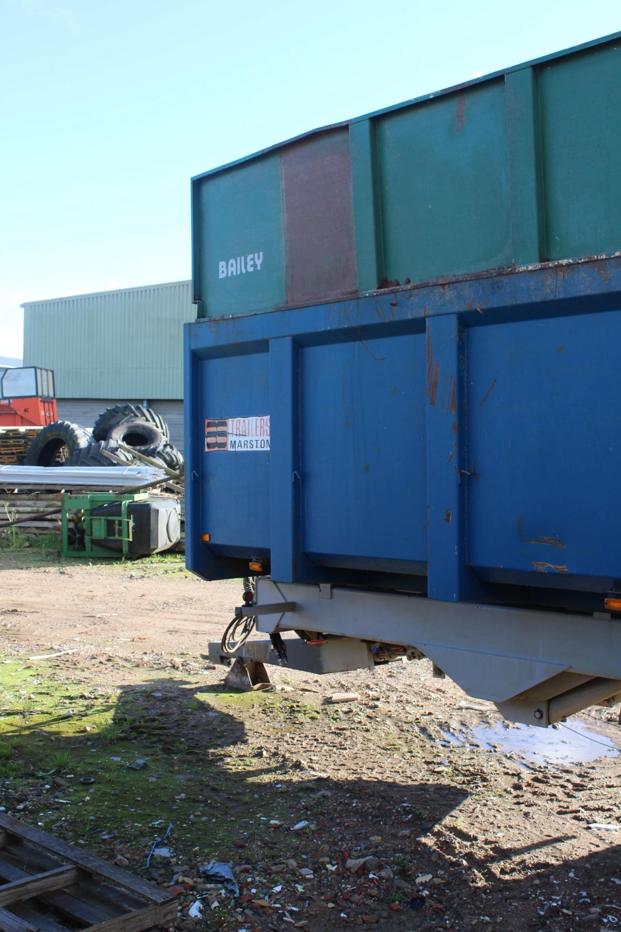 Marston 18T twin axle tipping trailer. 2005. With flotation wheels and tyres, air brakes, - Image 5 of 64