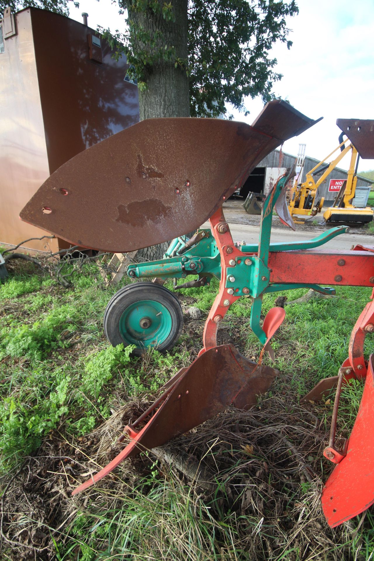 Kverneland LB85 5+1F reversible plough. 85/300/28/HD. With 300HP headstock, 28 bodies, tungsten - Image 25 of 31