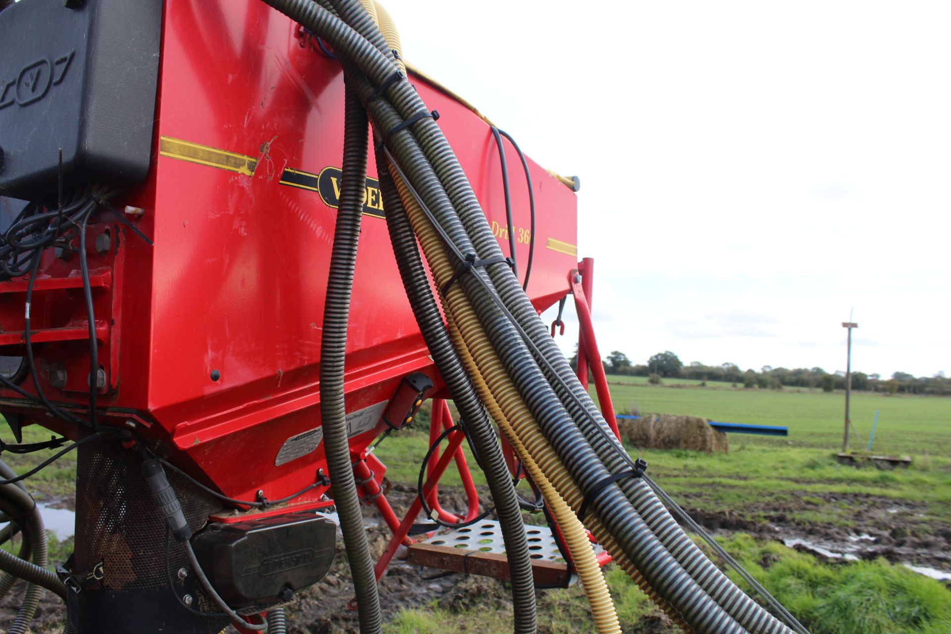 Vaderstad Biodrill 360 seeder. 2014. Currently set up as 15 outlet on bar, previously mounted to - Image 9 of 22