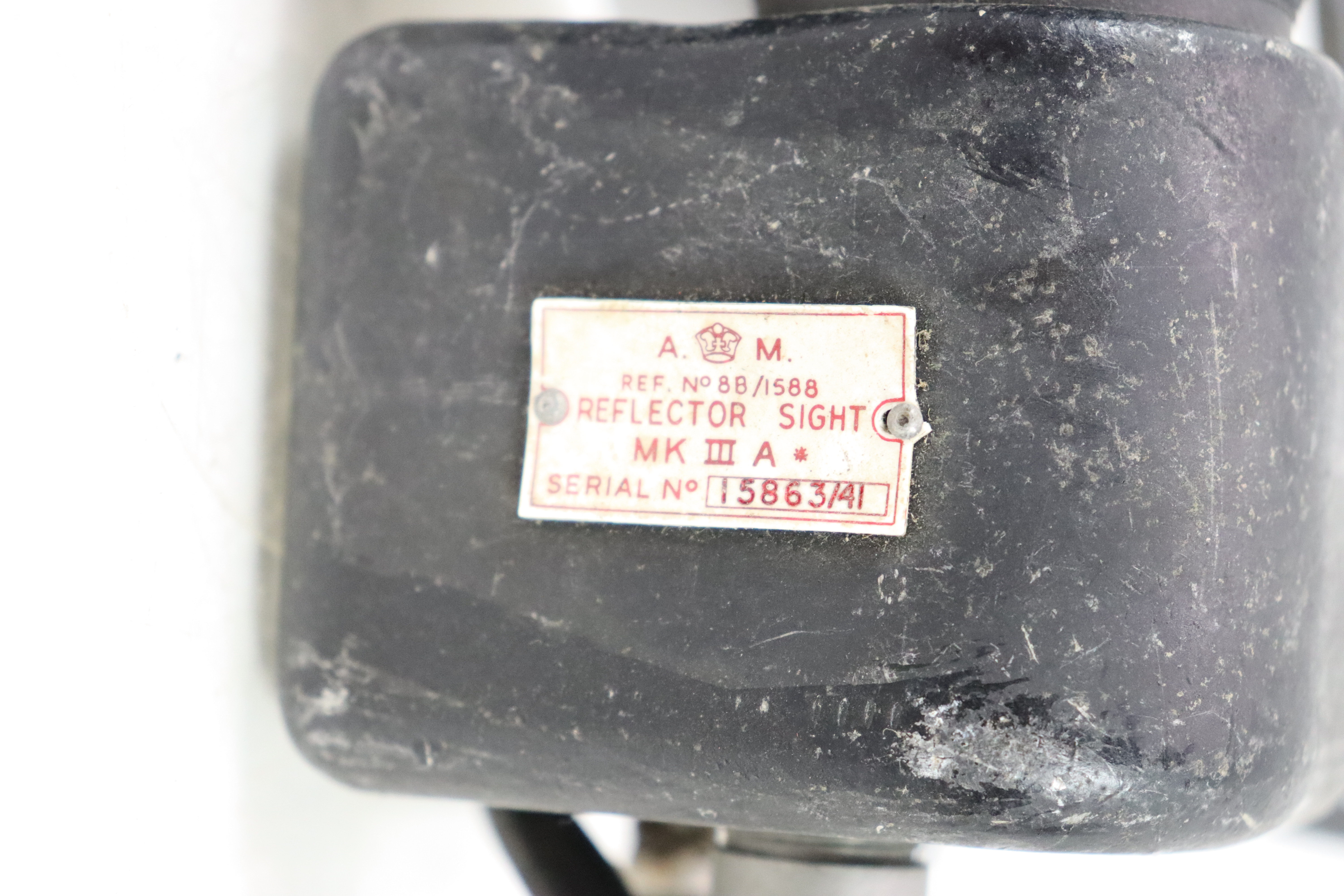 A WWII era reflector sight Mk IIIA with A.M. plaqu - Image 12 of 13