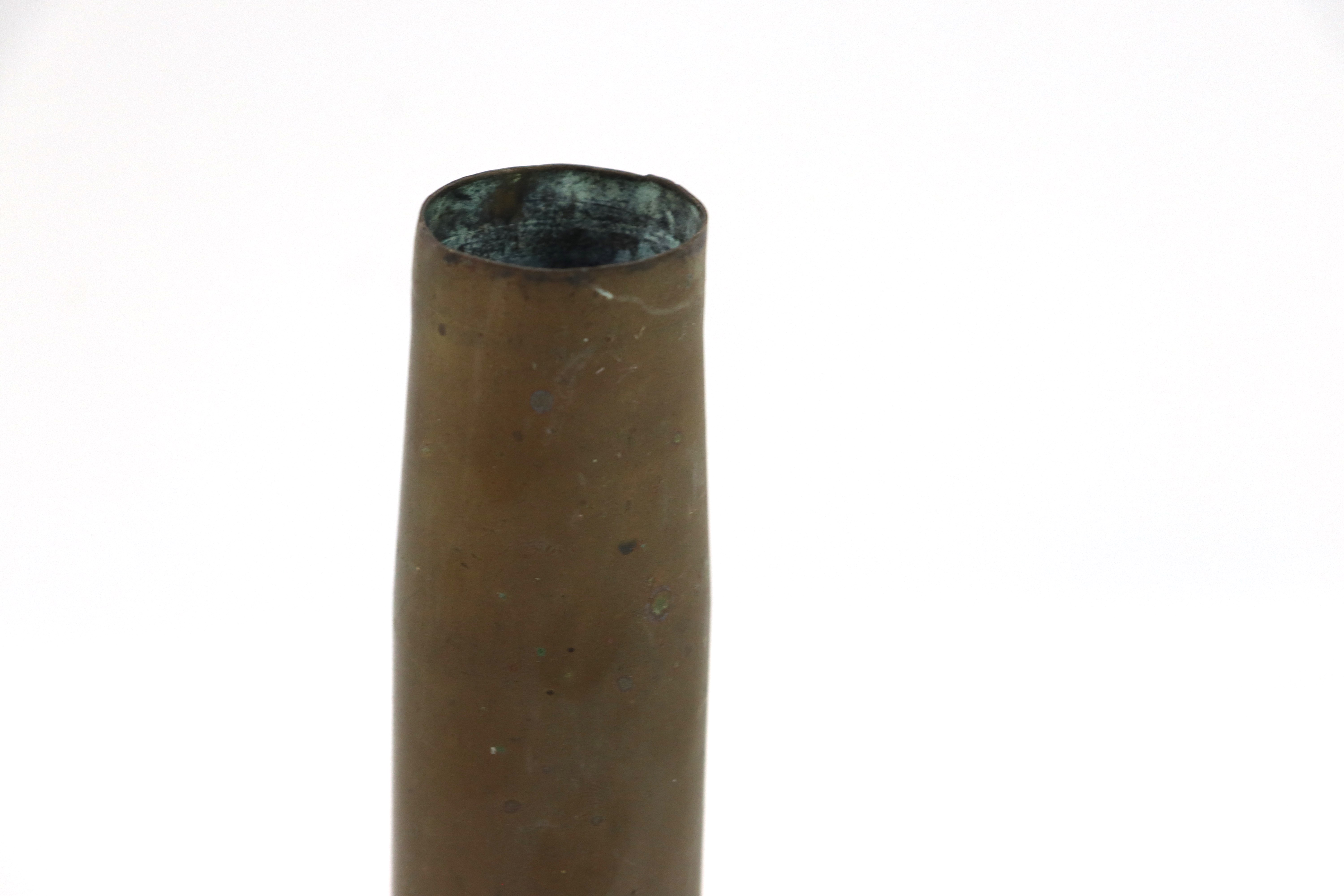 Two 30mm shell cases with heads, and a 40mm Bofers - Image 15 of 18