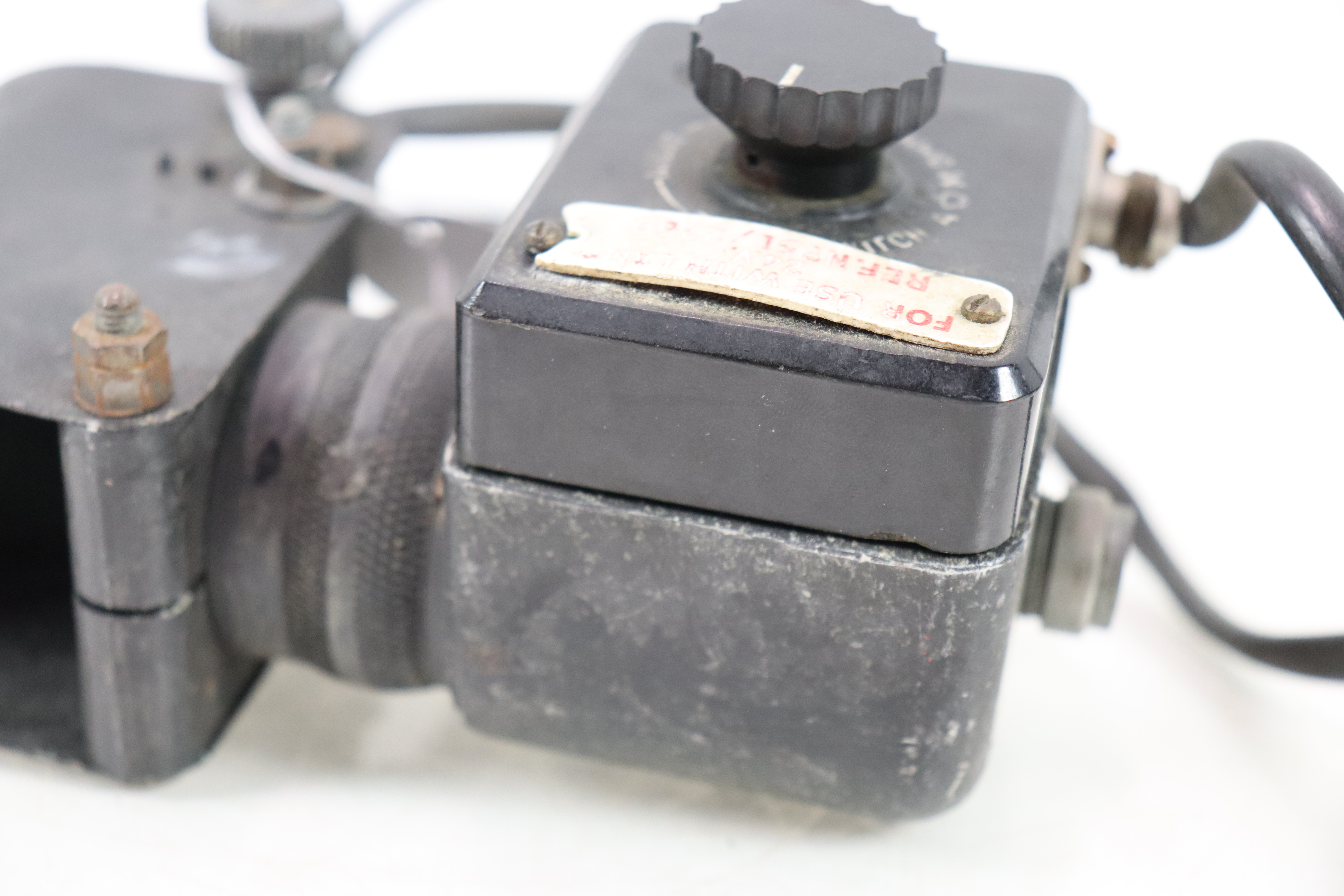 A WWII era reflector sight Mk IIIA with A.M. plaqu - Image 10 of 13