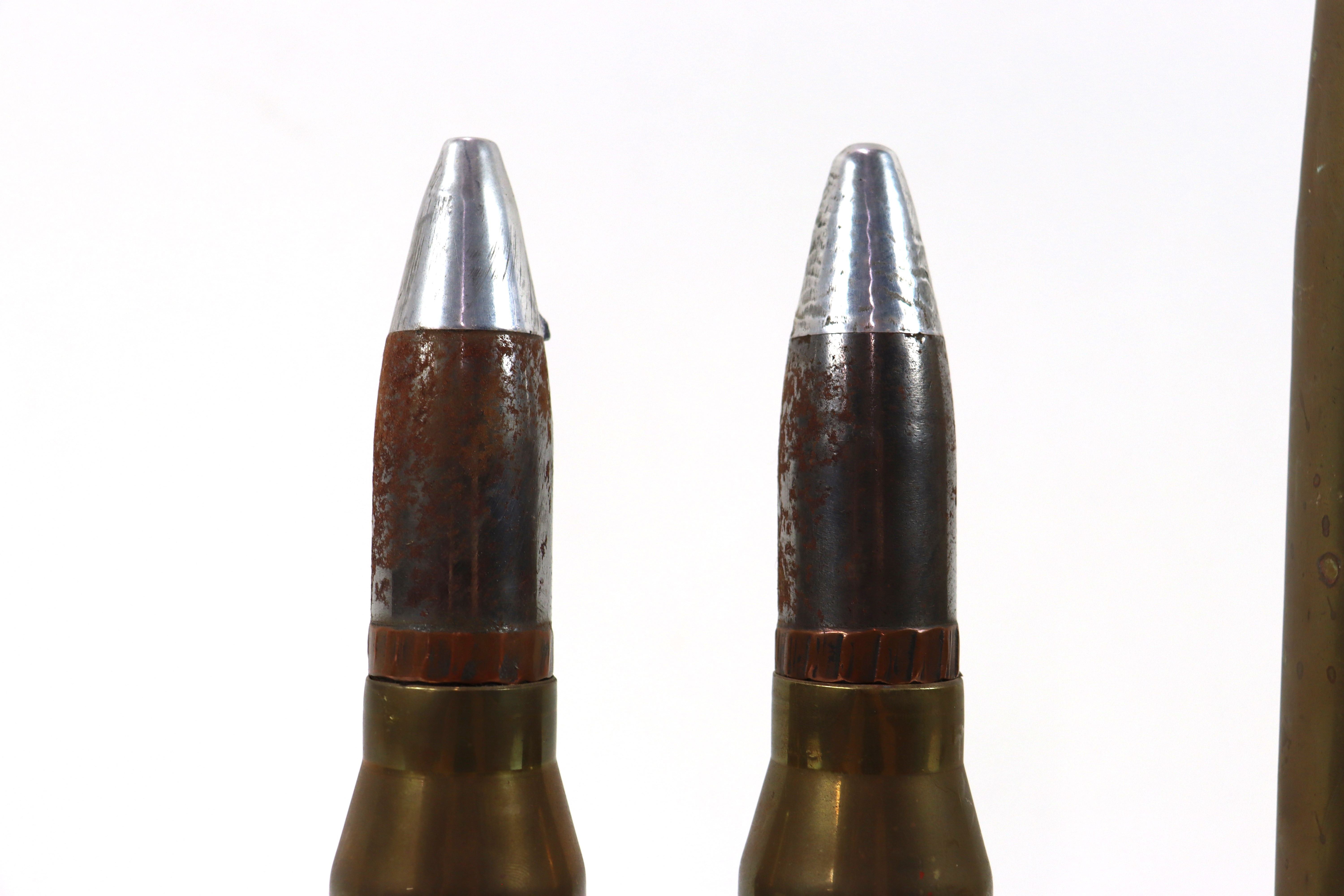 Two 30mm shell cases with heads, and a 40mm Bofers - Image 3 of 18