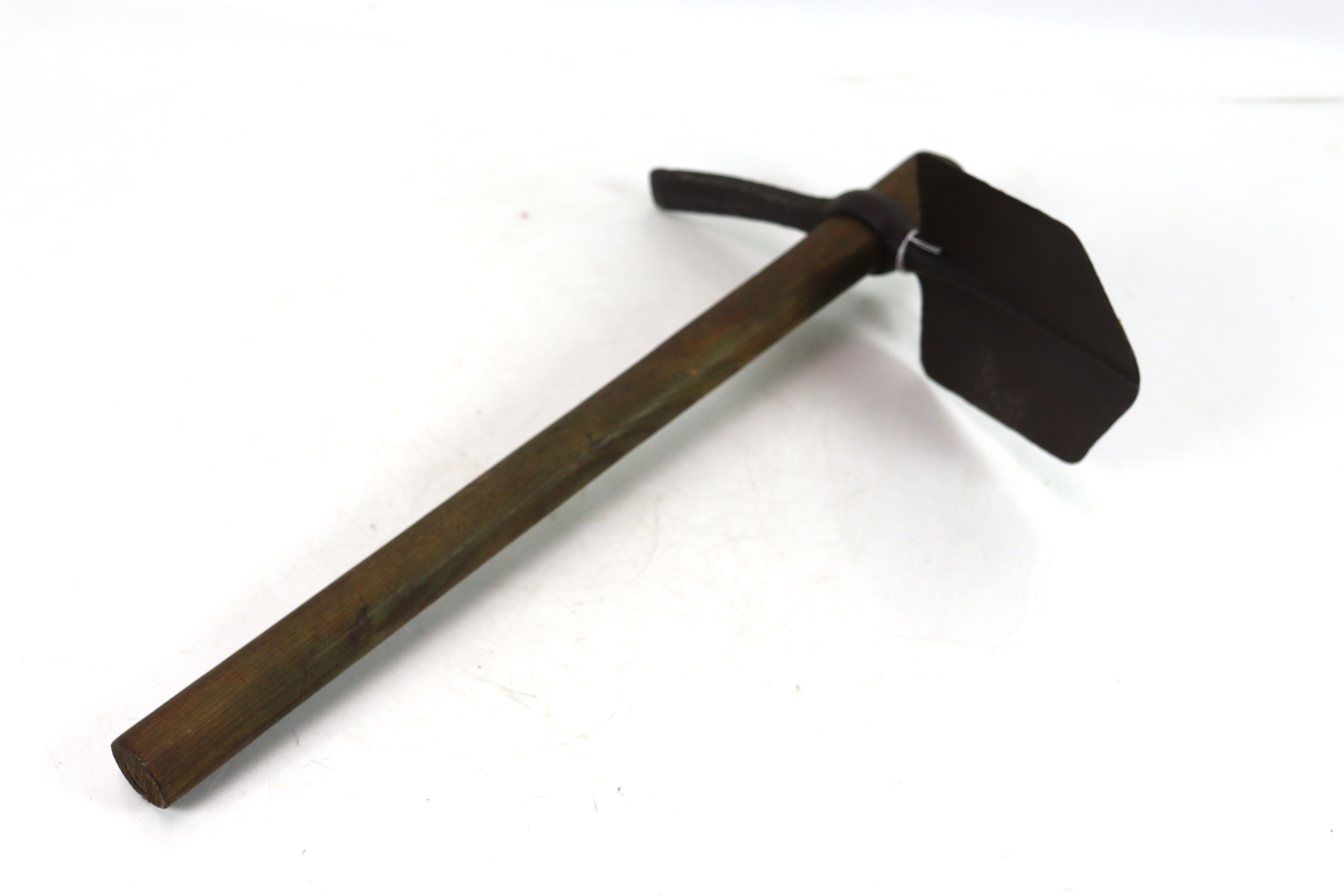 A WWI era entrenching tool (later shaft)