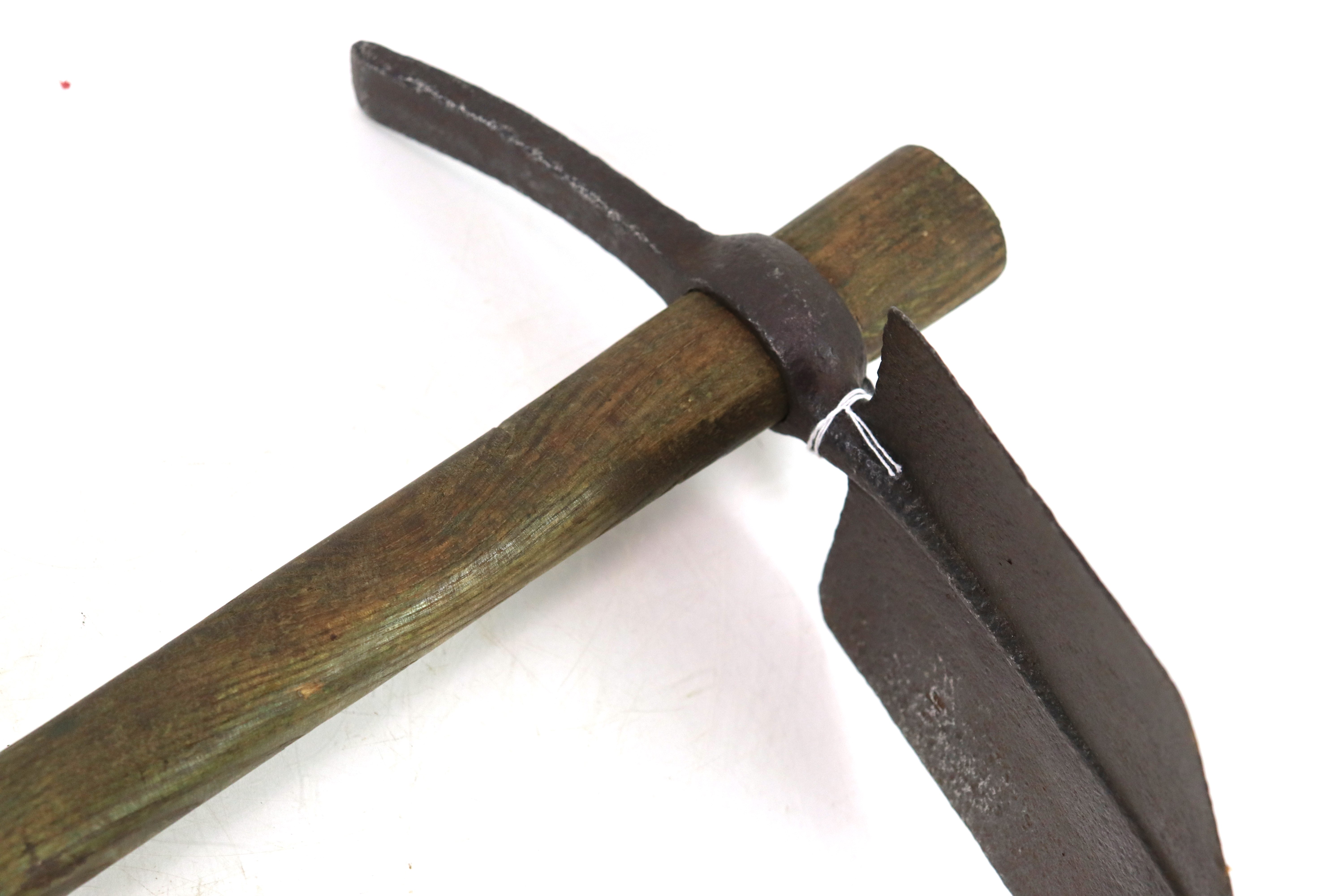 A WWI era entrenching tool (later shaft) - Image 4 of 7