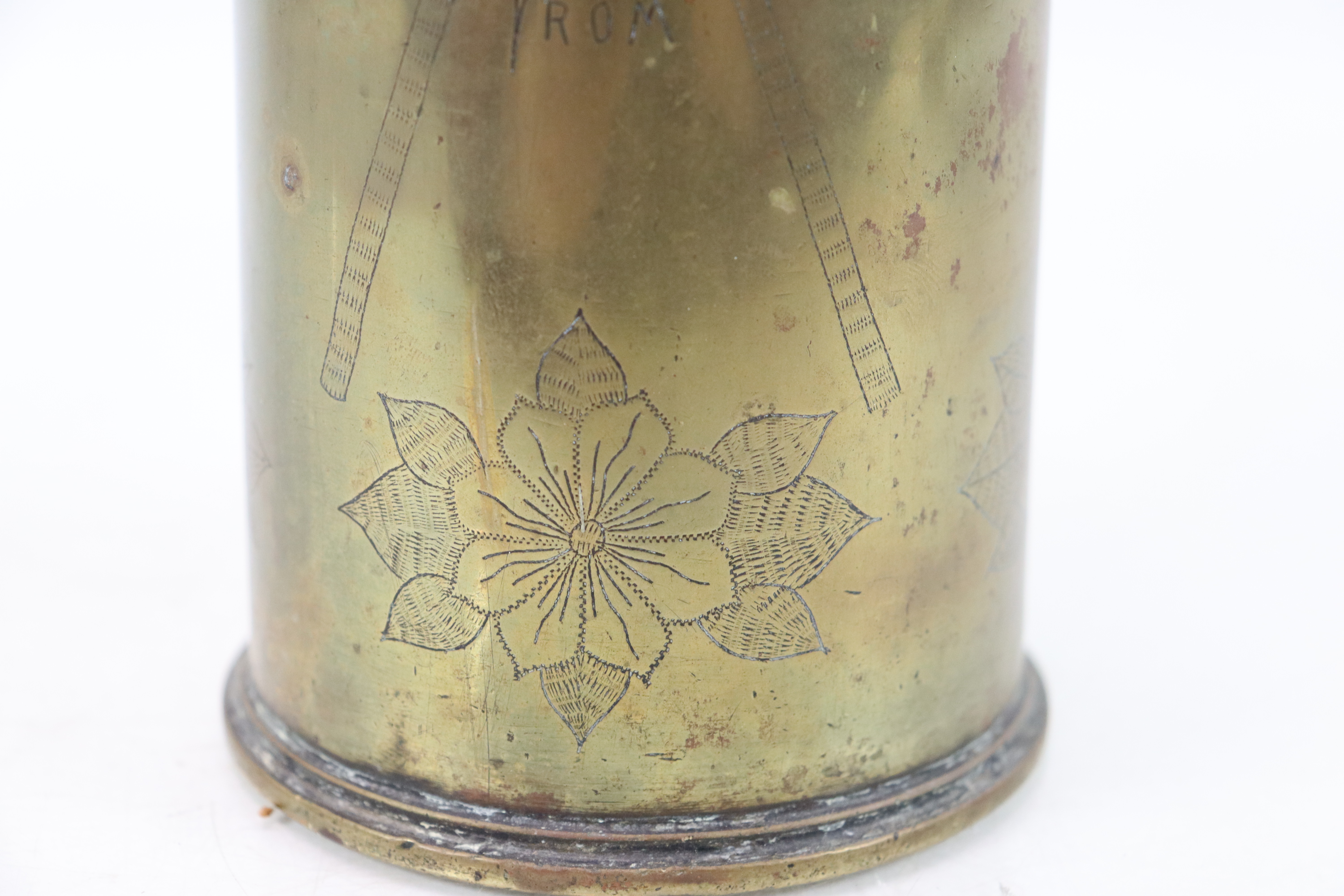 A 1917 dated Trench Art 18lb shell case "Souvenir - Image 6 of 10