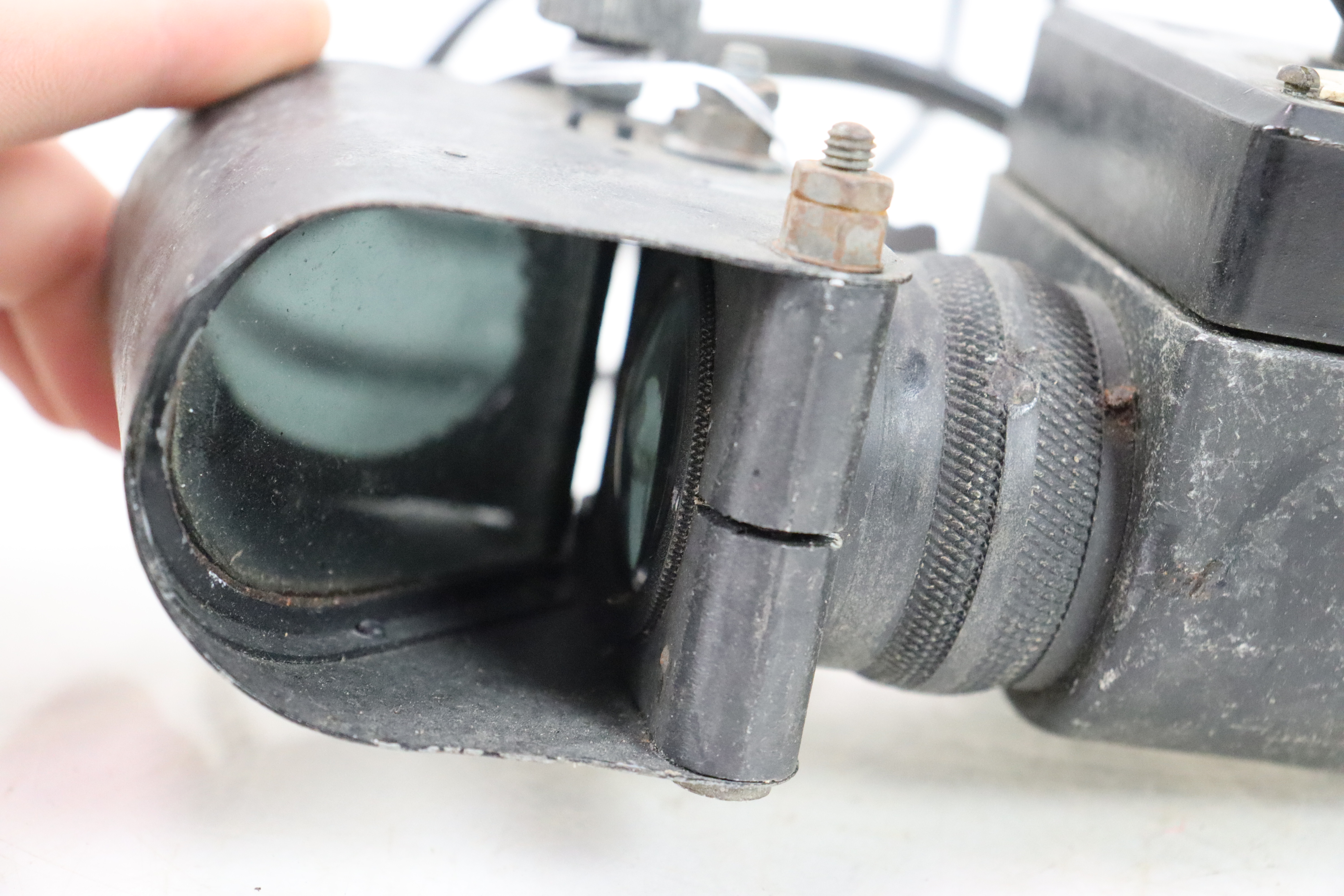 A WWII era reflector sight Mk IIIA with A.M. plaqu - Image 9 of 13