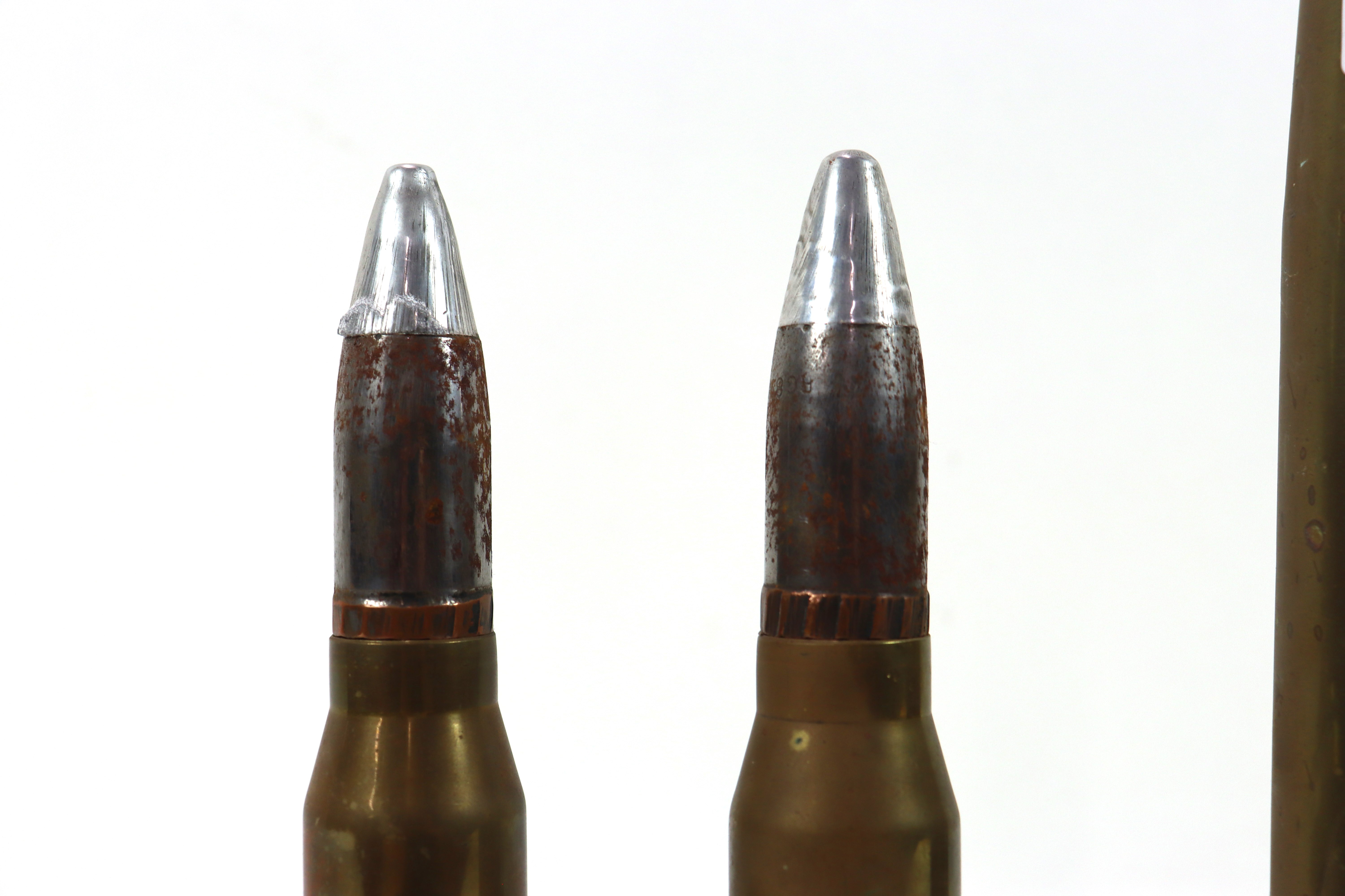 Two 30mm shell cases with heads, and a 40mm Bofers - Image 6 of 18