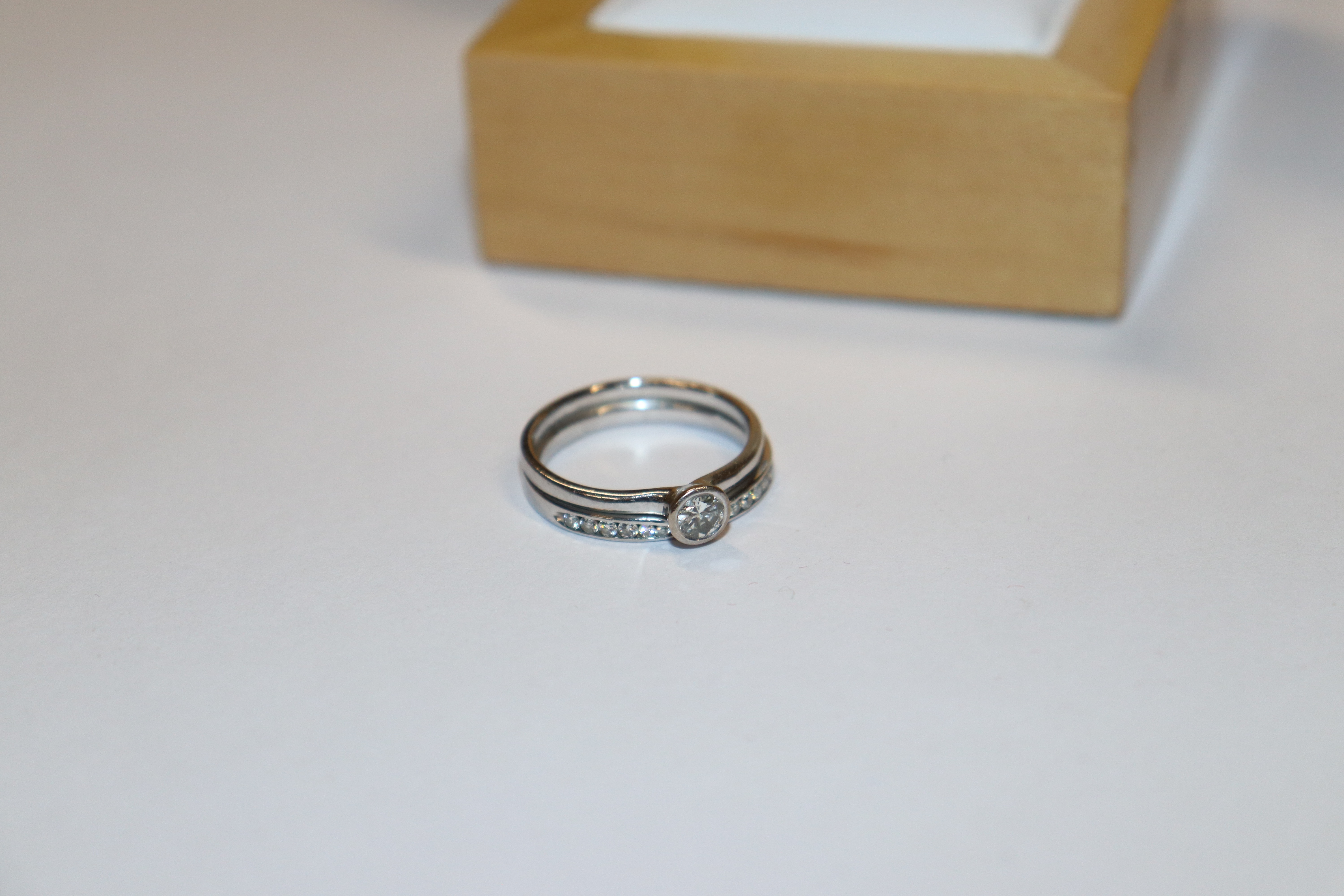 An 18ct white gold combined wedding ring and engag - Image 2 of 6