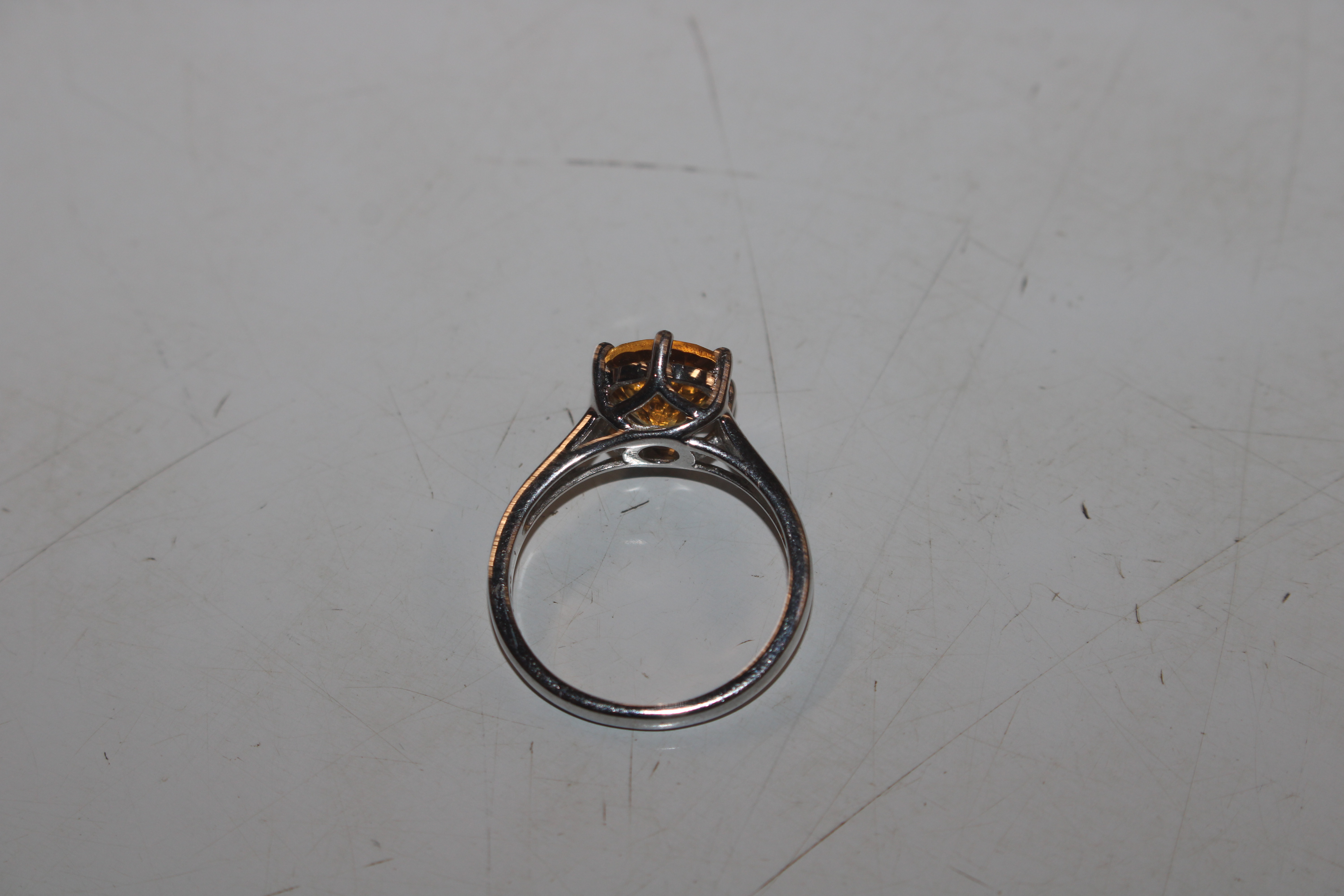 A 925 silver ring set with citrine coloured stone - Bild 3 aus 5