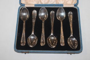 A cased set of six silver teaspoons, approx. total