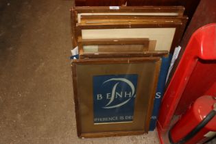 A quantity of gilt picture frames