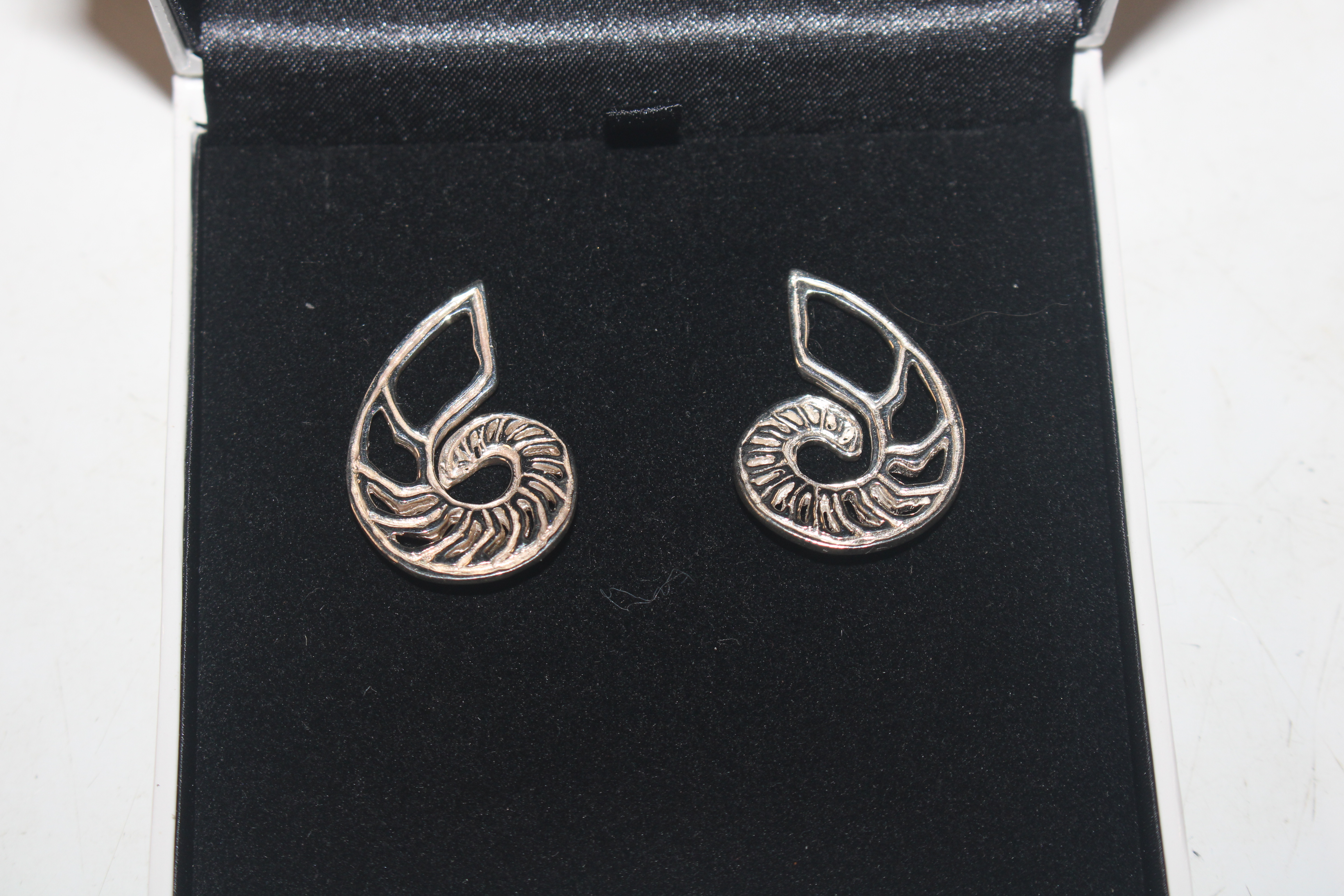 A pair of Sterling silver open work ear-rings, app