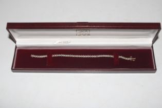 A 9ct gold bracelet, approx. 6.5gms