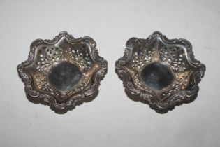 A pair of pierced silver bon bon dishes, Hallmarke