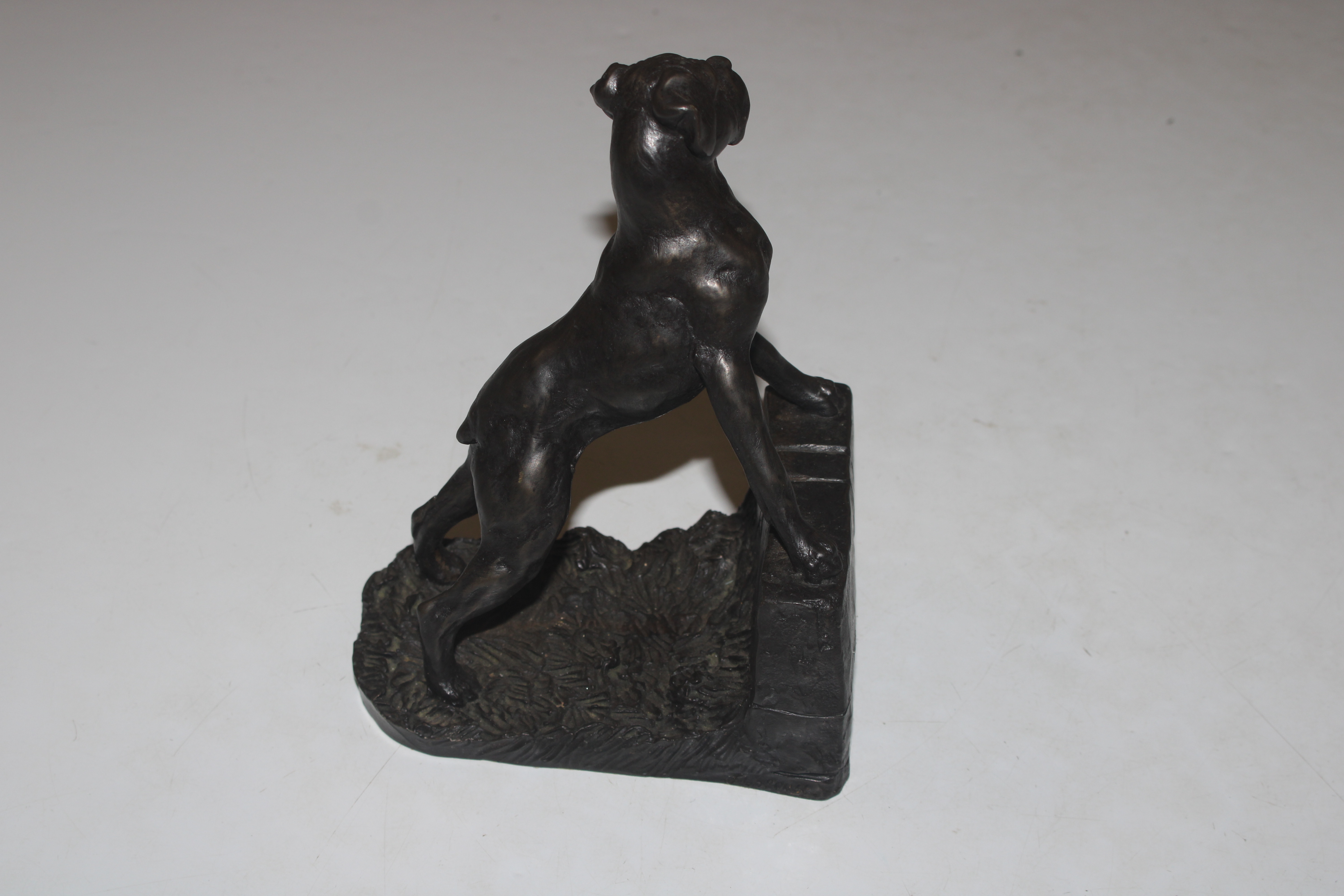 A resin model of a boxer dog - Image 3 of 5