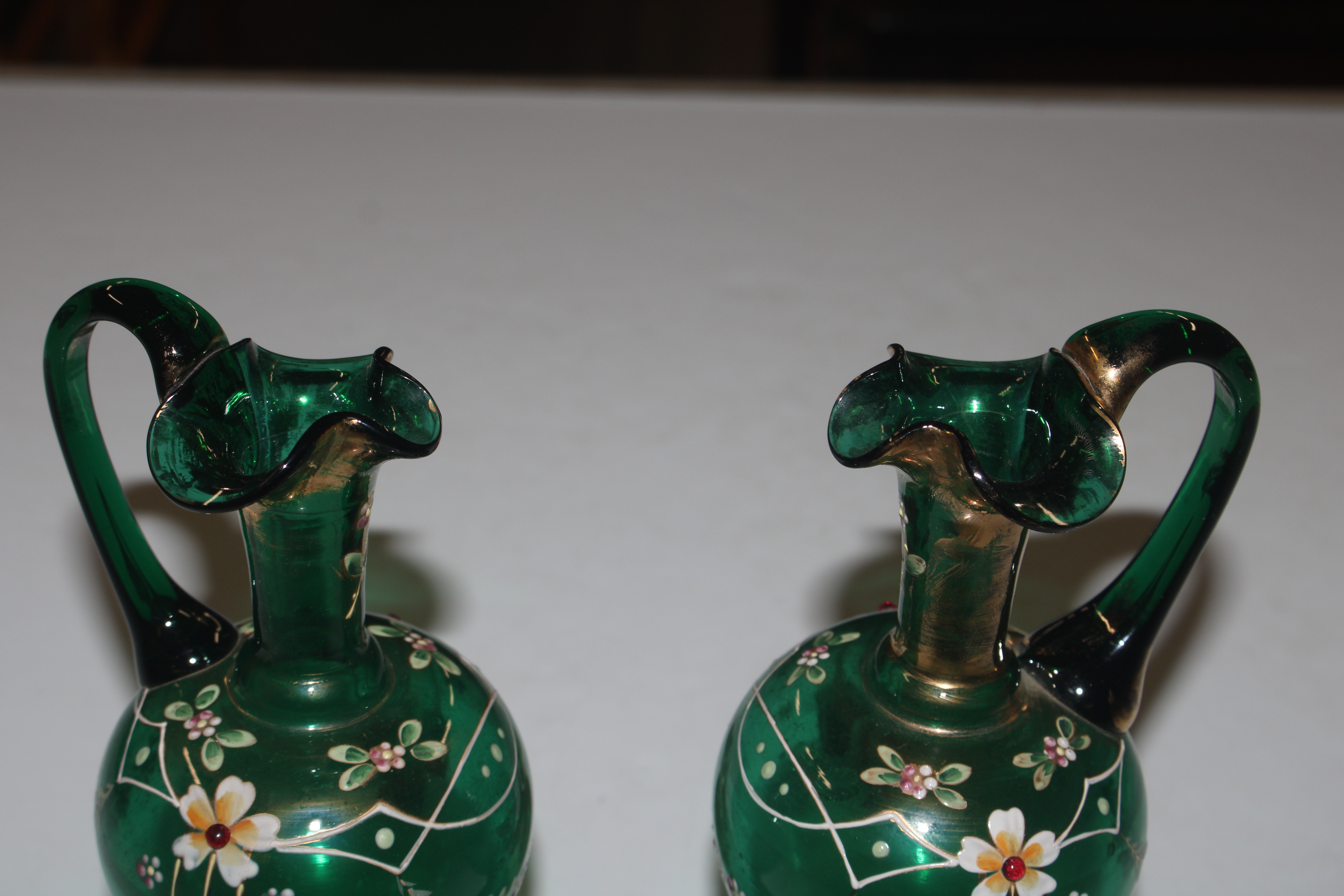 A pair of Victorian green glass ewers - Image 4 of 7