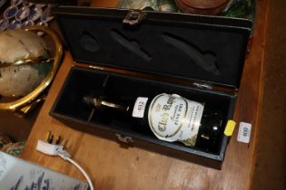 A wine case and contents of a bottle of Club Royal