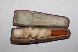 A cased Meerschaum pipe