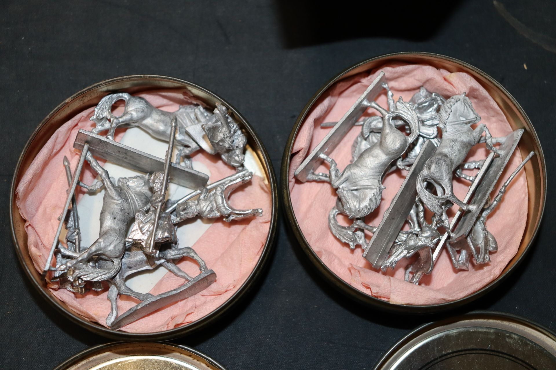 A scrap metal model and two tins containing unpain - Image 2 of 2