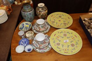 A quantity of Oriental decorated china to include