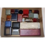 A box of vintage and other jewellery boxes