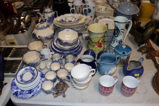 A quantity of Royal Doulton 'Norfolk' patterned te