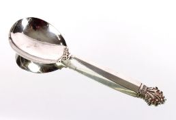 A Georg Jensen silver acanthus pattern serving spoon, approx. 24cm long, approx. 120gms