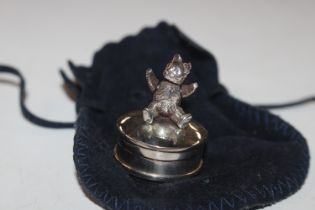 A 925 silver box decorated with Teddy bear