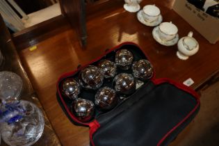 A Pétanque set in fitted case