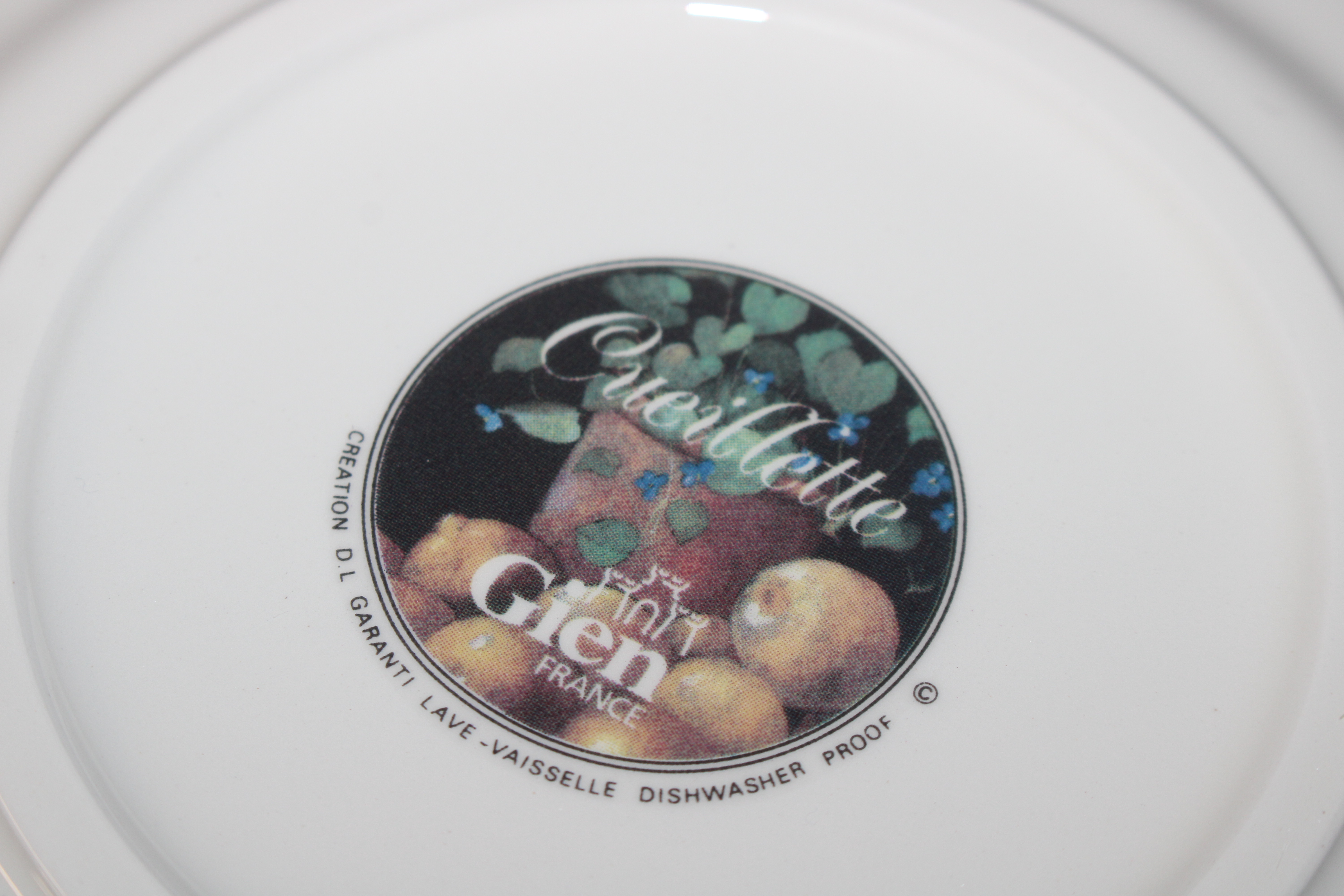 A collection of French "Gien" pattern dinnerware, - Image 7 of 12