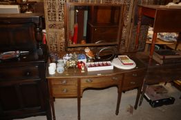 A 19th Century mahogany dressing table fitted five