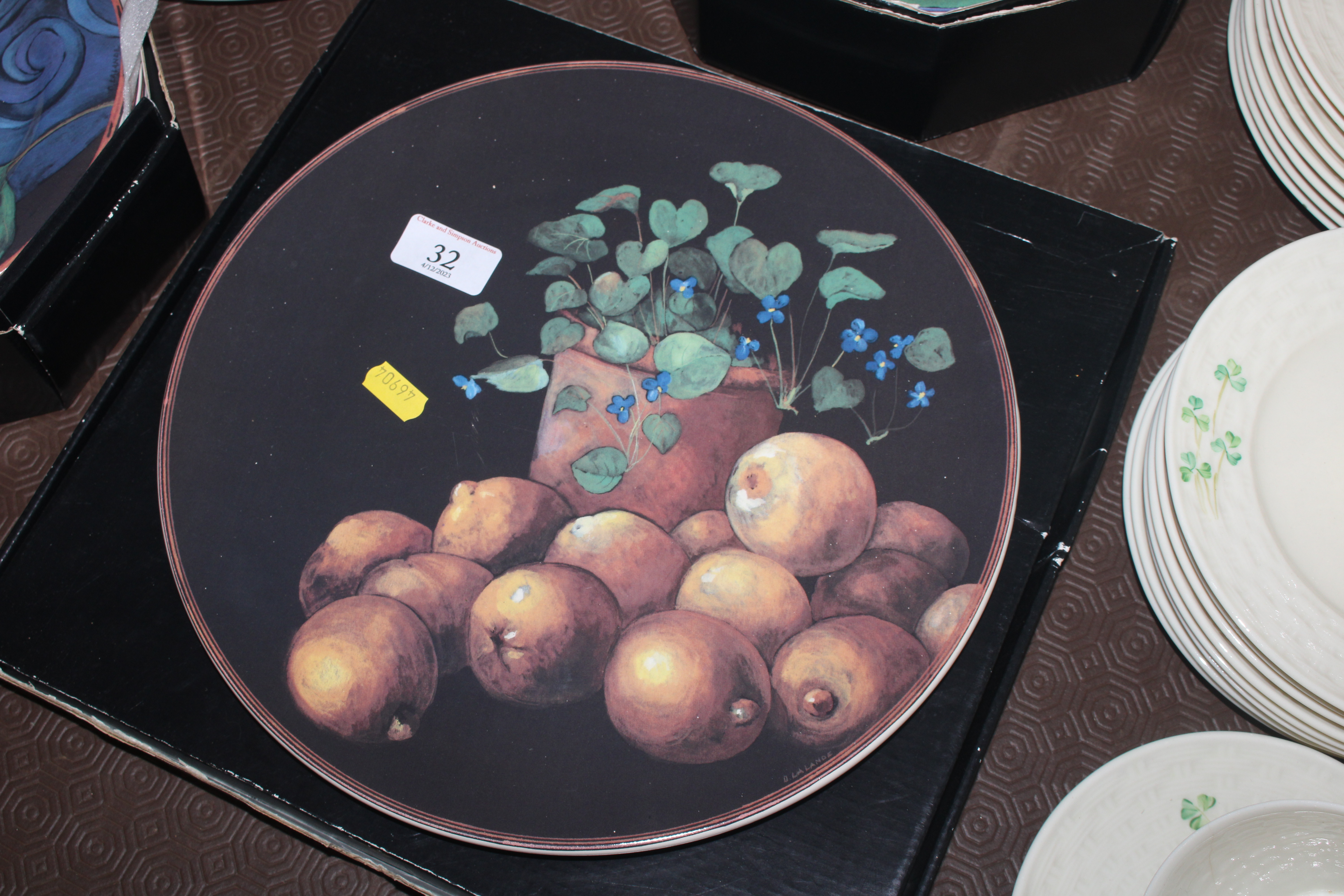 A collection of French "Gien" pattern dinnerware, - Image 11 of 12