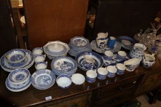 A quantity of various blue and white china to incl