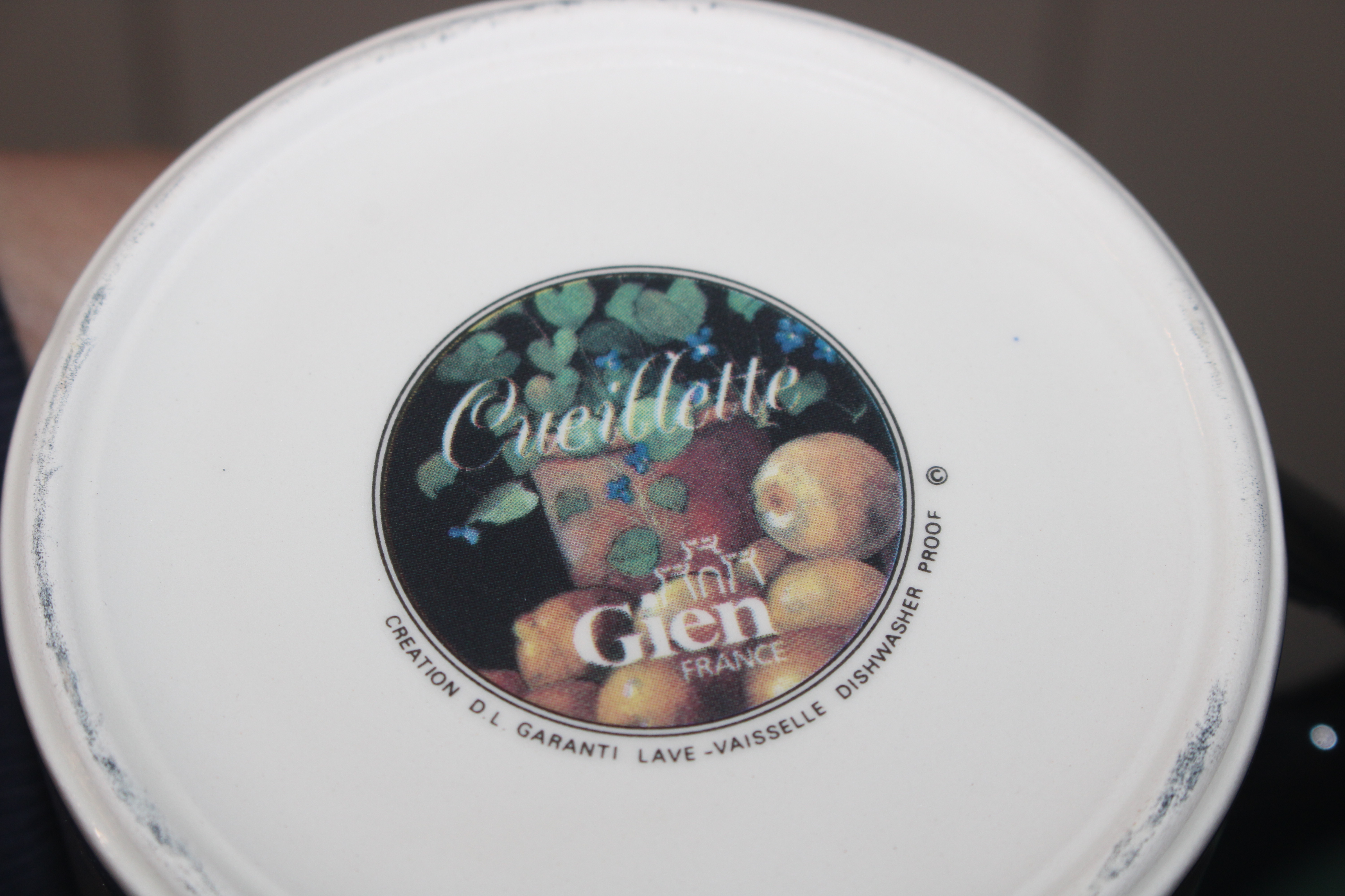 A collection of French "Gien" pattern dinnerware, - Image 4 of 12